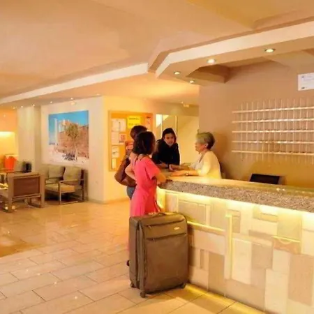 Carina Otel Rhodes City