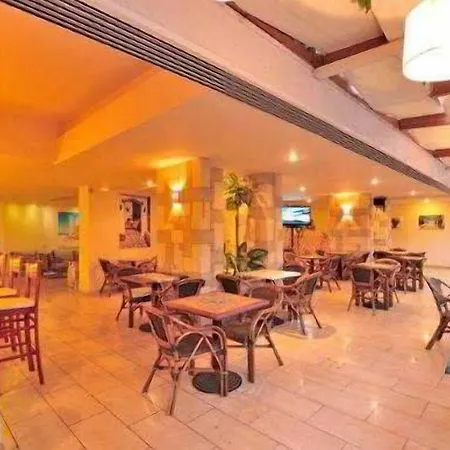Carina Otel 2*